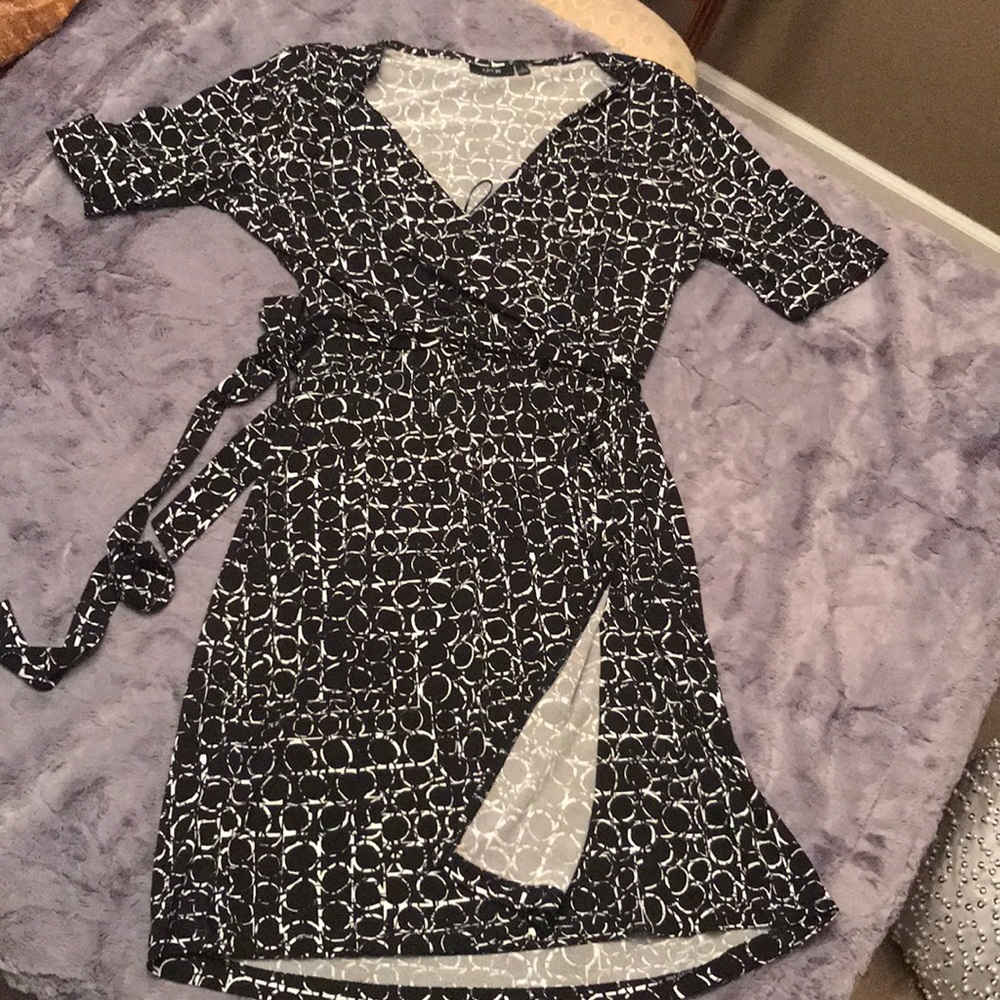 APT. 9 - Size M